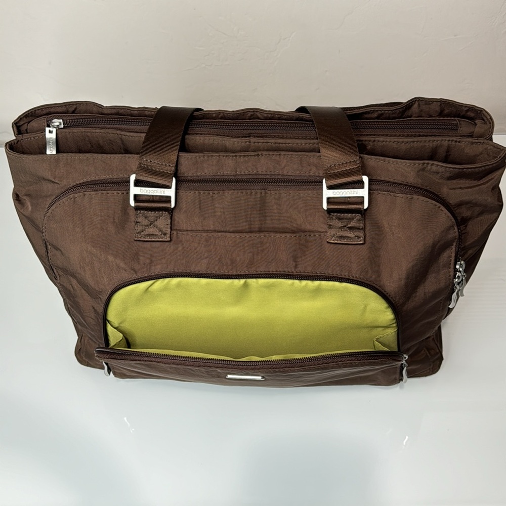 Baggallini Java Errand Laptop Work/Overnight Bag - image 6